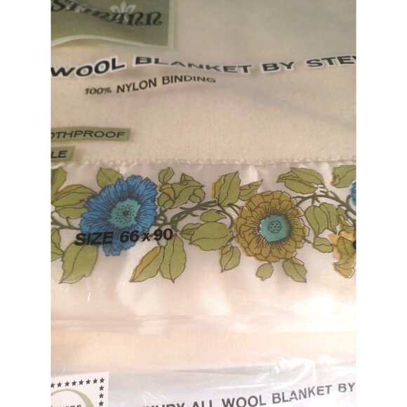 NEW! Vintage 1960s Forstmann Luxury Virgin Wool Twin Blanket by Stevens Fabrics - Picture 5 of 12